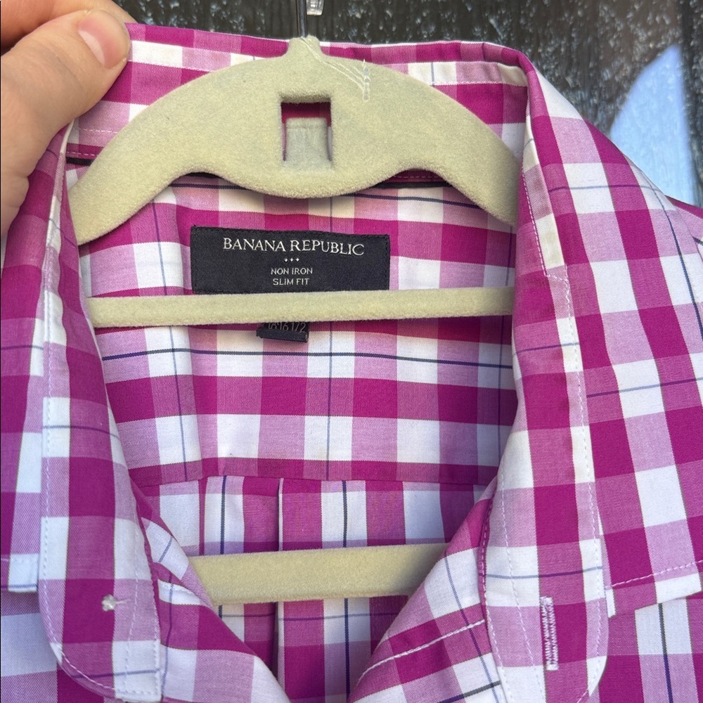 Banana Republic Men's Magenta Checkered Shirt - Picture 5 of 6
